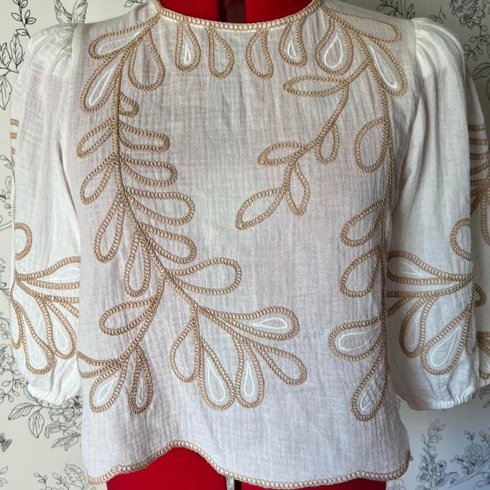 THML white puff sleeve embroidered top